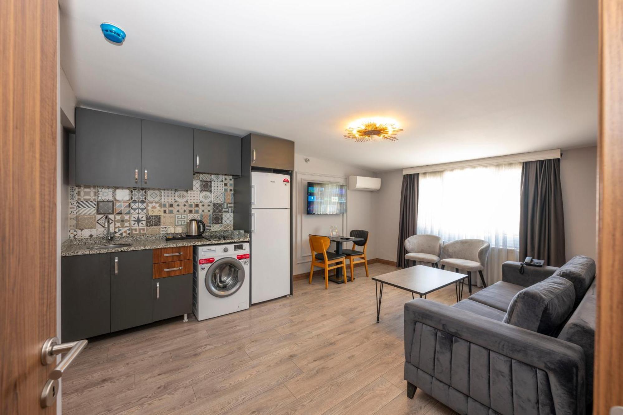 Comfort Suites Hotel Истанбул Екстериор снимка