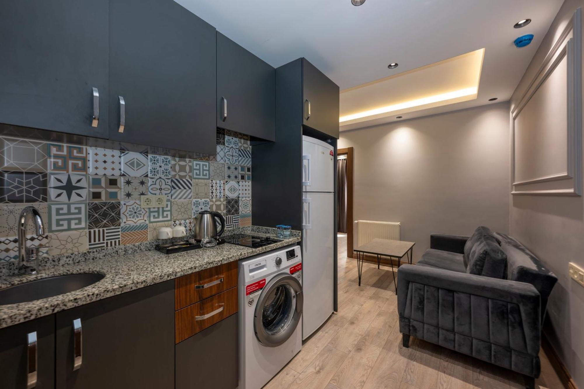 Comfort Suites Hotel Истанбул Екстериор снимка