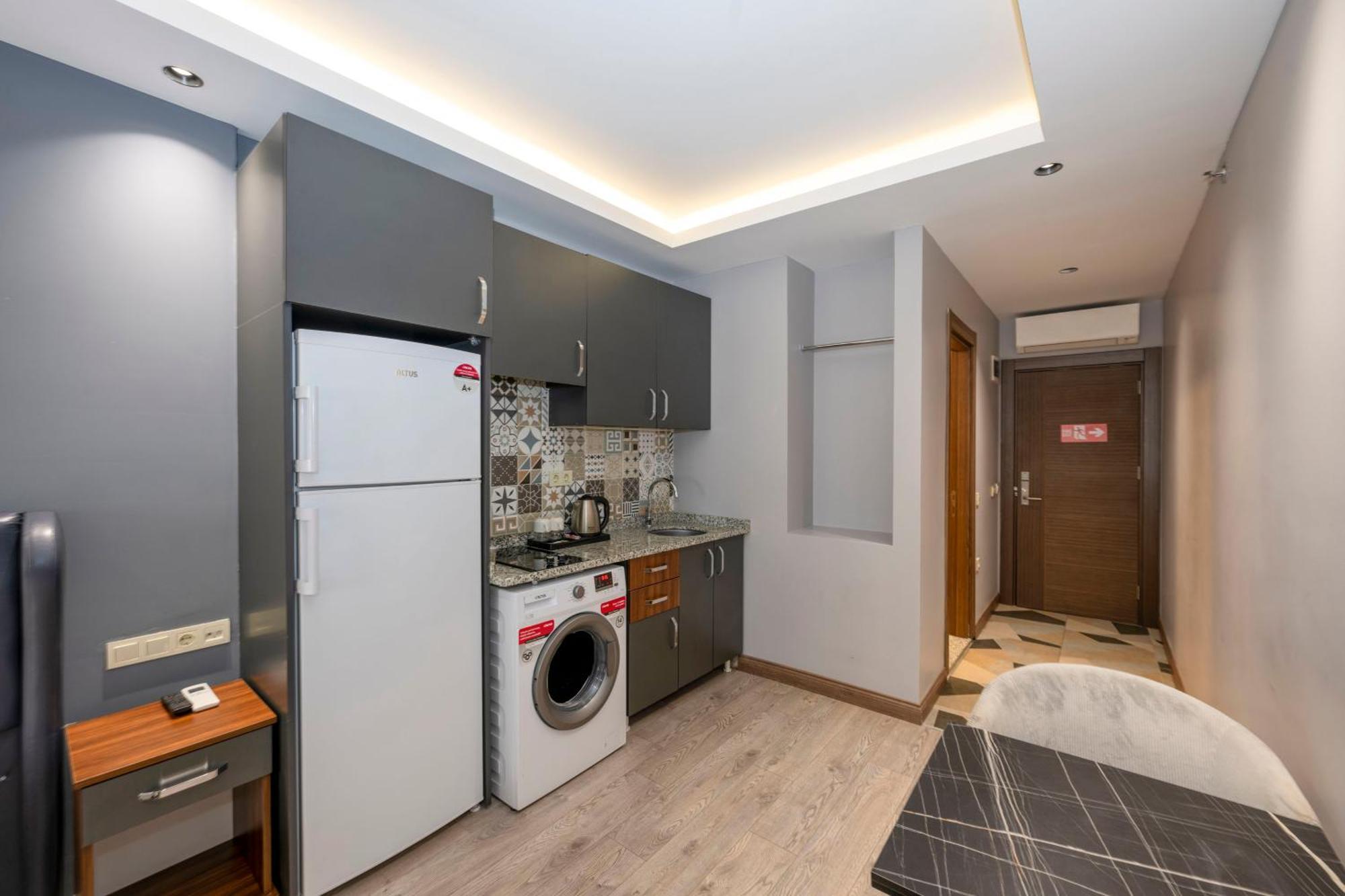 Comfort Suites Hotel Истанбул Екстериор снимка